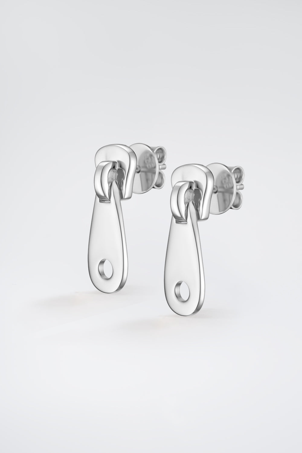 Essential Zip Earrings Silver